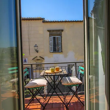 Domus Angularia 3*
