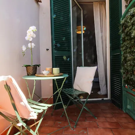 Domus Angularia Konukevi