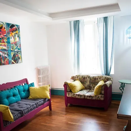 Domus Angularia Konukevi 3*