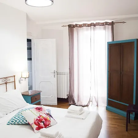 Domus Angularia Konukevi 3*